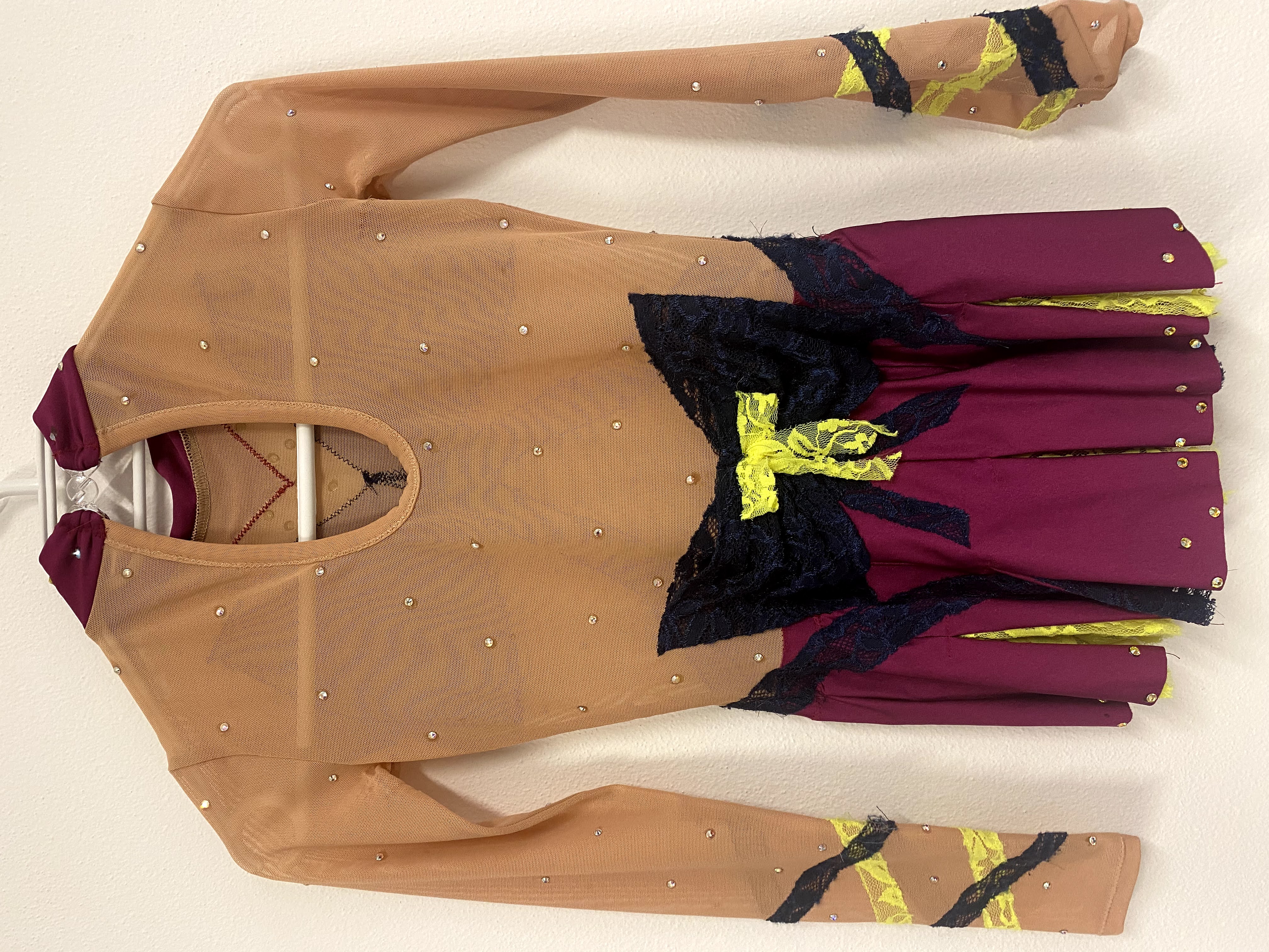 Dres na moderní gymnastiku 134-140